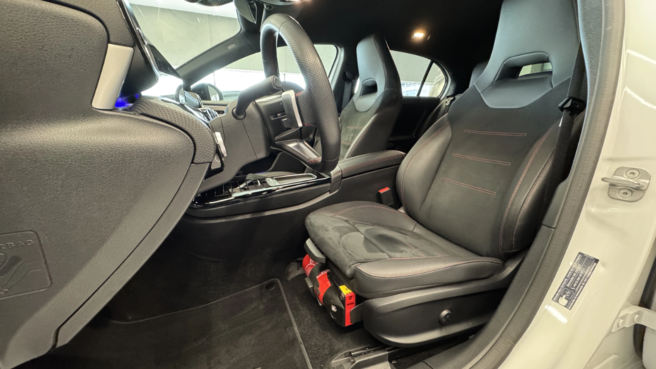 MERCEDES-BENZ A Klasa A 200 AMG Line 7G-DCT
