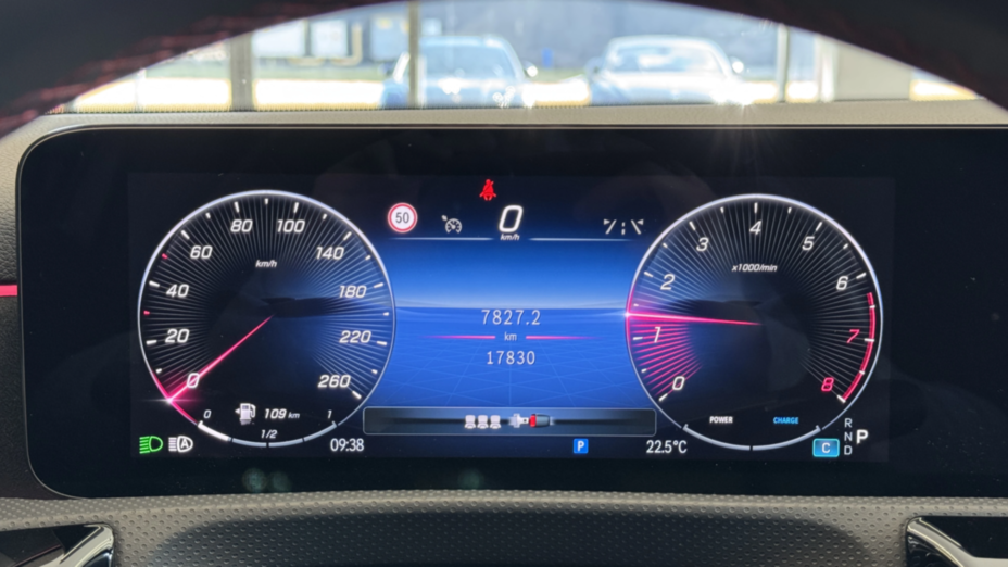 MERCEDES-BENZ A Klasa A 200 AMG Line 7G-DCT