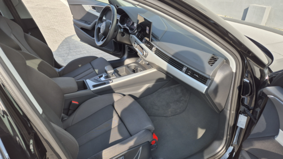 AUDI A4 A4 40 TFSI mHEV Advanced S tronic