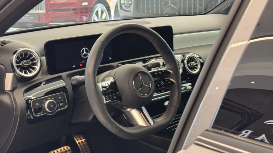 MERCEDES-BENZ A Klasa A 200 AMG Line 7G-DCT