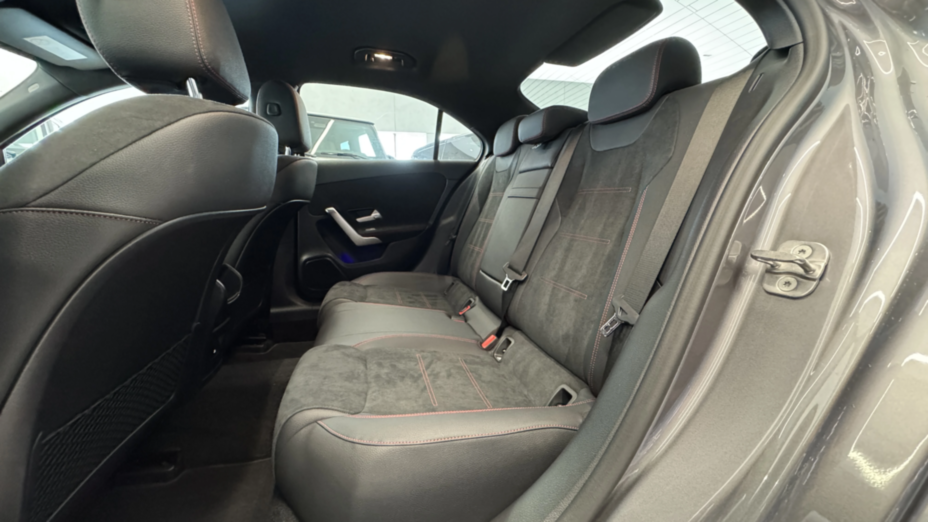 MERCEDES-BENZ A Klasa A 200 AMG Line 7G-DCT