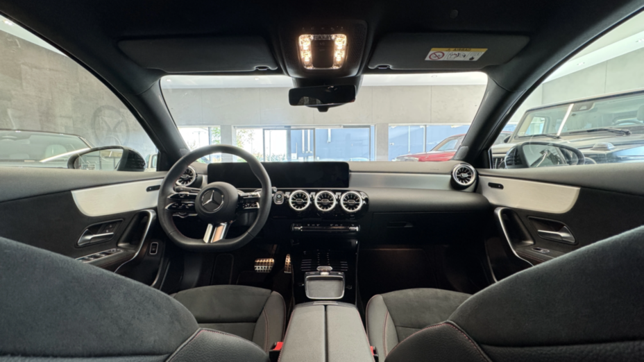MERCEDES-BENZ A Klasa A 200 AMG Line 7G-DCT
