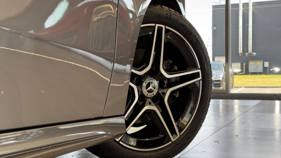 MERCEDES-BENZ A Klasa A 200 AMG Line 7G-DCT