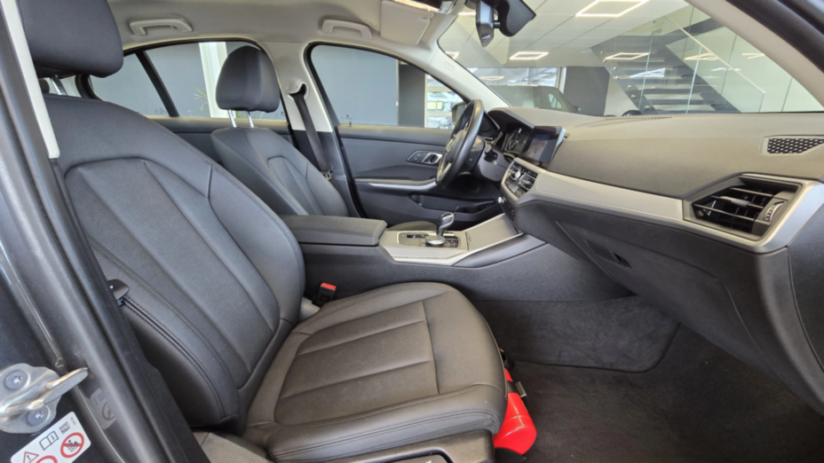 BMW Seria 3 320d Advantage aut