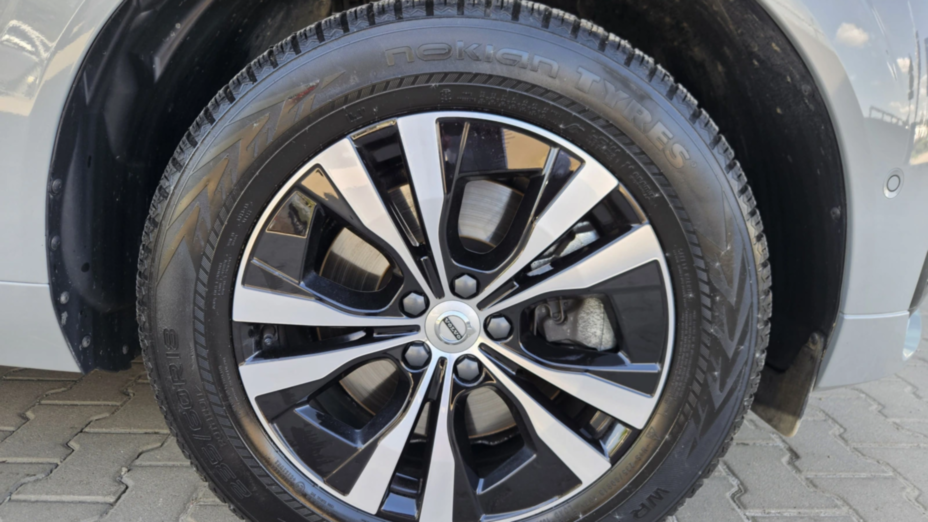 VOLVO XC60 XC60 B4 D AWD Plus Dark aut