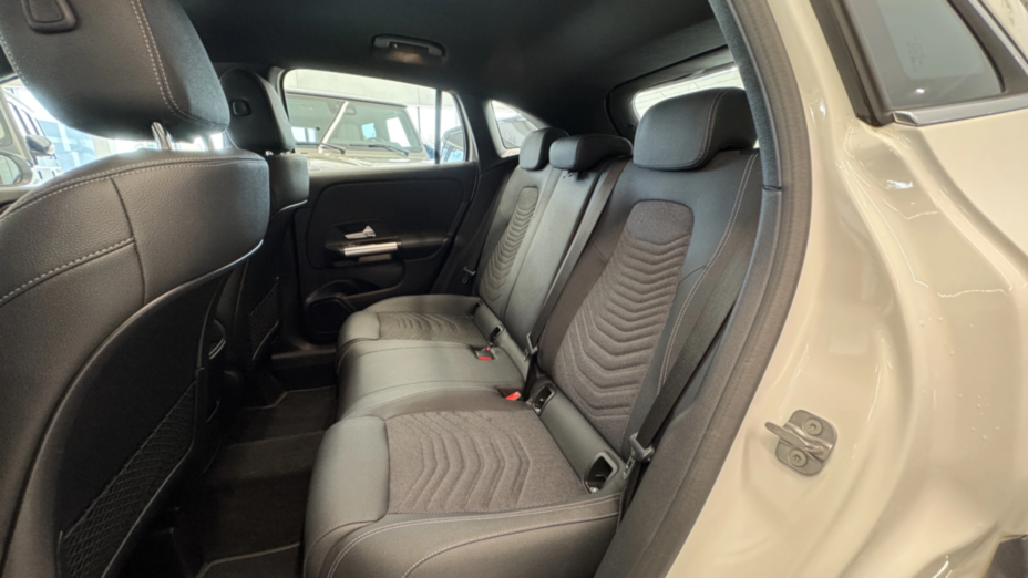 MERCEDES-BENZ GLA GLA 180 d Progressive