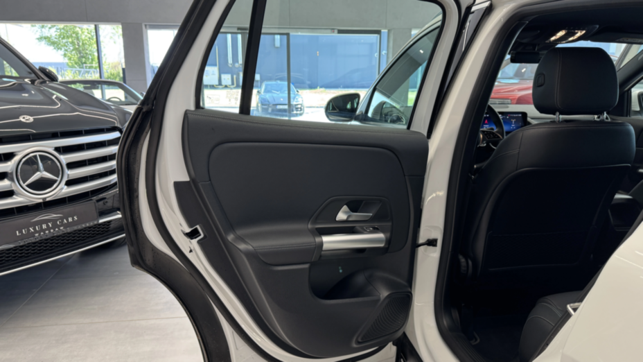 MERCEDES-BENZ GLA GLA 180 d Progressive