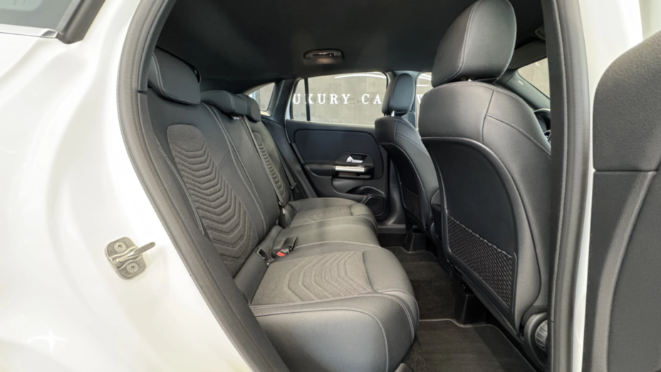 MERCEDES-BENZ GLA GLA 180 d Progressive