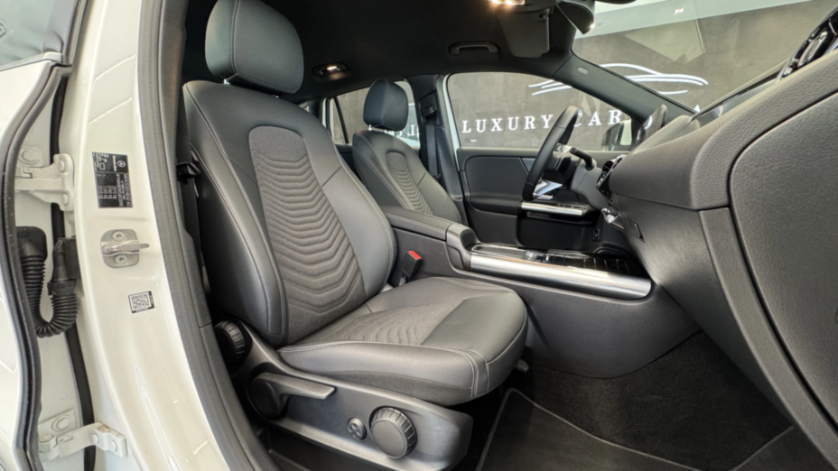 MERCEDES-BENZ GLA GLA 180 d Progressive