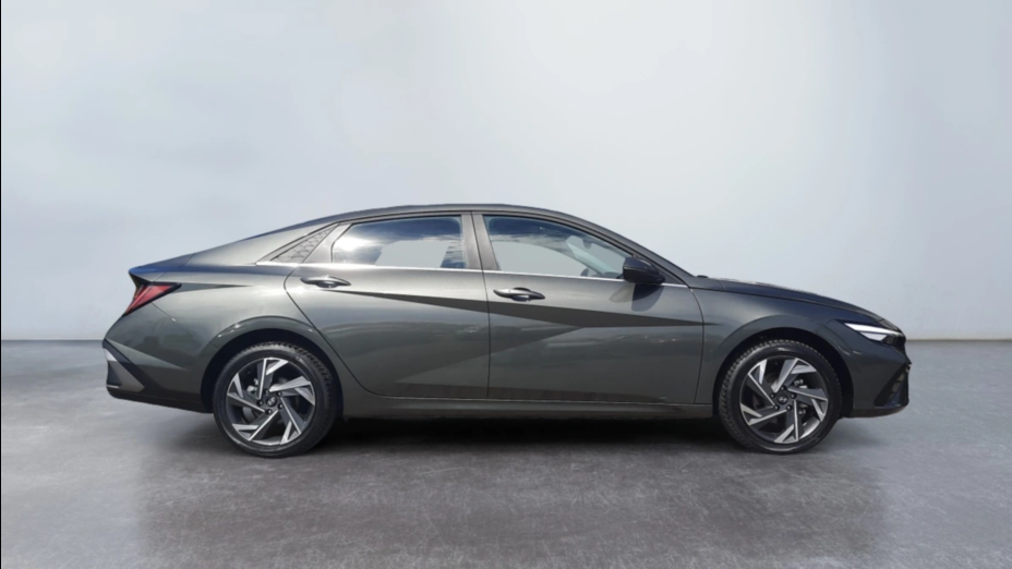 HYUNDAI Elantra Elantra 1.6 Smart CVT