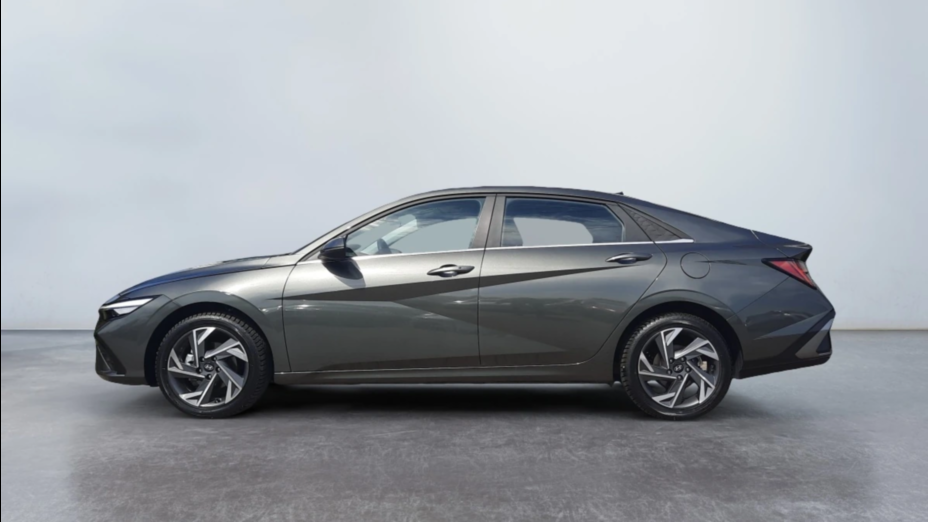 HYUNDAI Elantra Elantra 1.6 Smart CVT