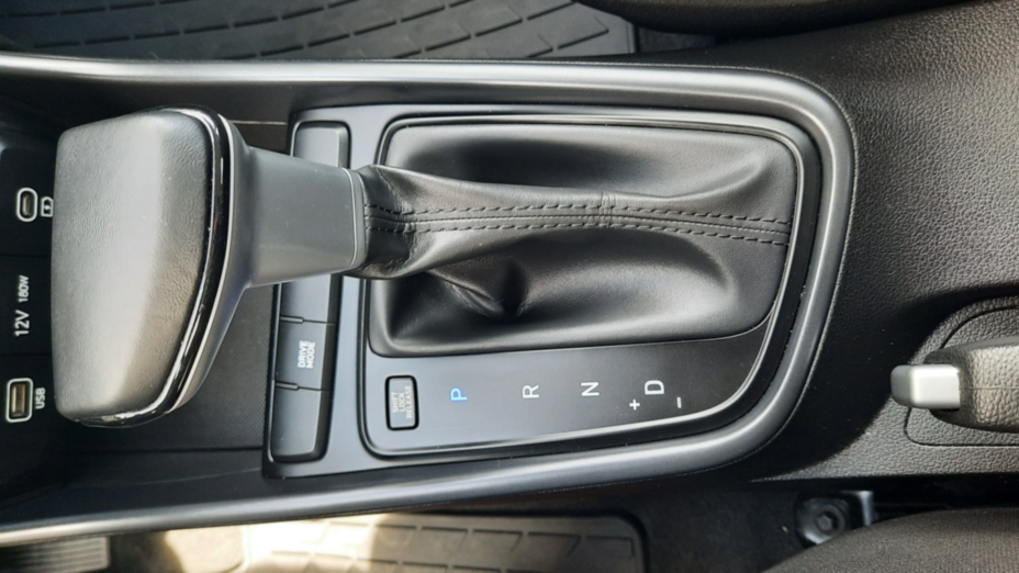 HYUNDAI i20 i20 1.0 T-GDi Modern DCT