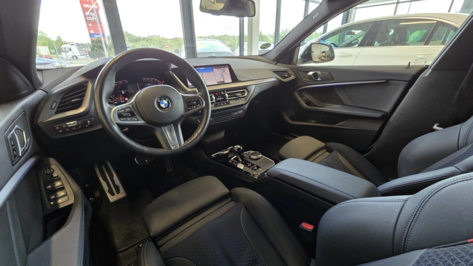 BMW Seria 2 218i M Sport aut