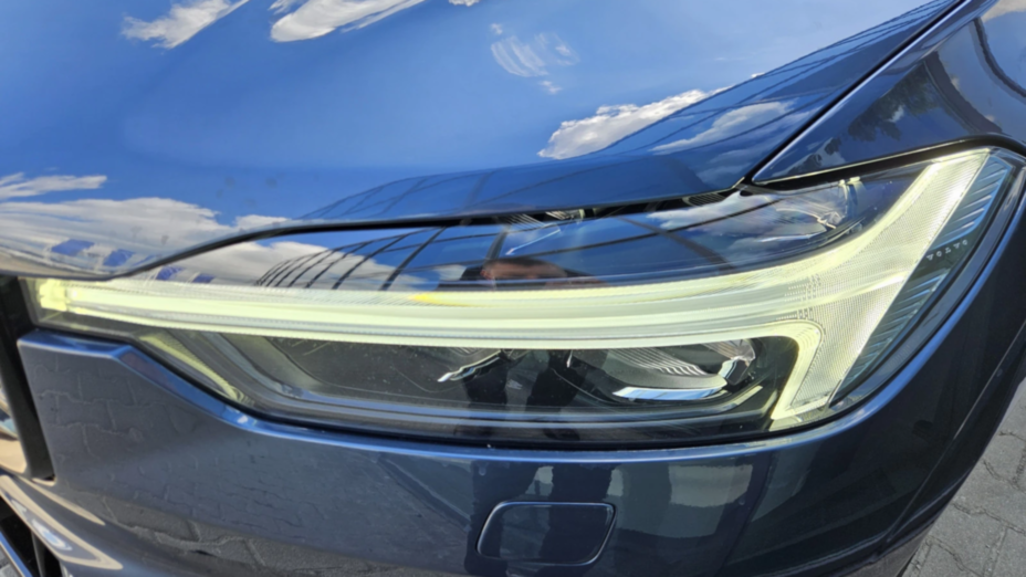 VOLVO XC60 XC60 B5 D AWD R-Design aut