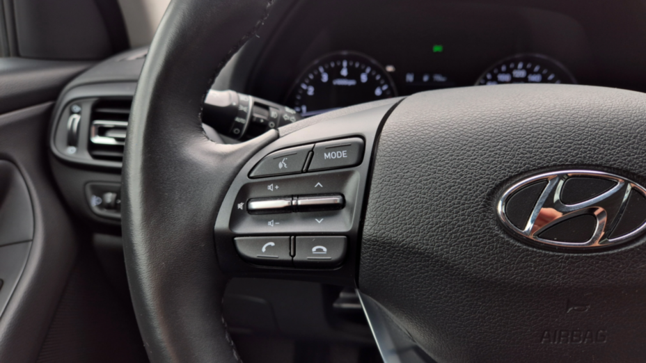 HYUNDAI i30 i30 1.5 T-GDI 48V Smart
