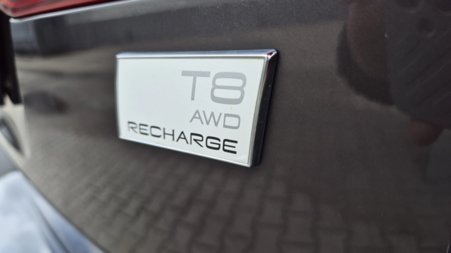 VOLVO XC60 XC60 T8 Plug-In Hybrid AWD Inscription aut