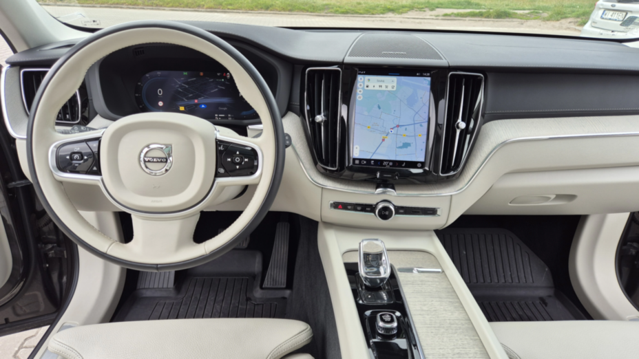 VOLVO XC60 XC60 T8 Plug-In Hybrid AWD Inscription aut