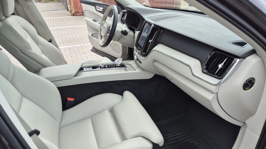 VOLVO XC60 XC60 T8 Plug-In Hybrid AWD Inscription aut