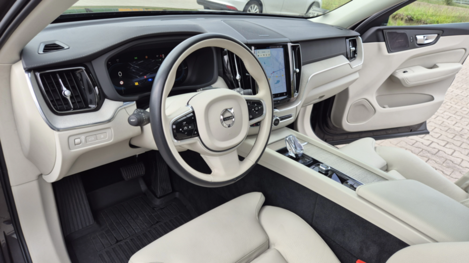 VOLVO XC60 XC60 T8 Plug-In Hybrid AWD Inscription aut