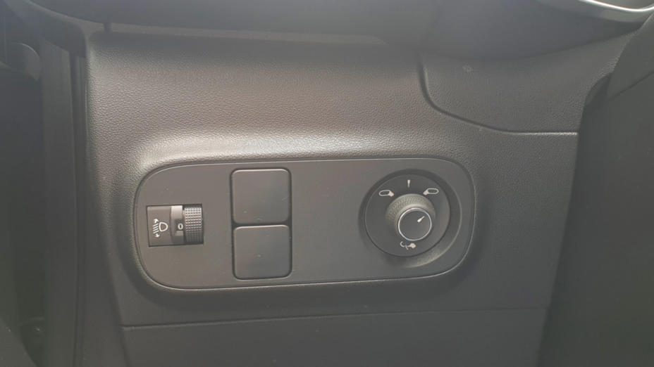 CITROEN C3 C3 1.2 PureTech Shine EAT6
