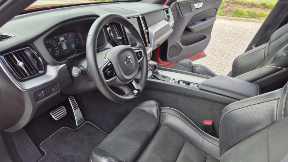 VOLVO XC60 XC60 T4 R-Design aut