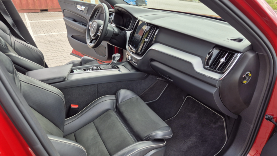 VOLVO XC60 XC60 T4 R-Design aut