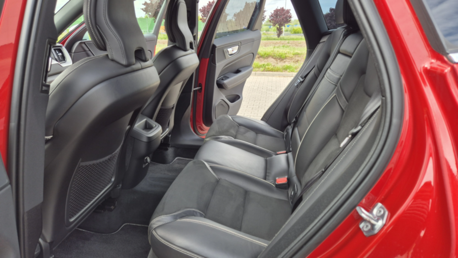 VOLVO XC60 XC60 T4 R-Design aut
