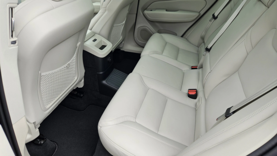 VOLVO XC60 XC60 T8 Plug-In Hybrid AWD Ultimate Bright aut