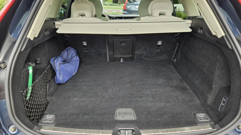 VOLVO XC60 XC60 T8 Plug-In Hybrid AWD Ultimate Bright aut