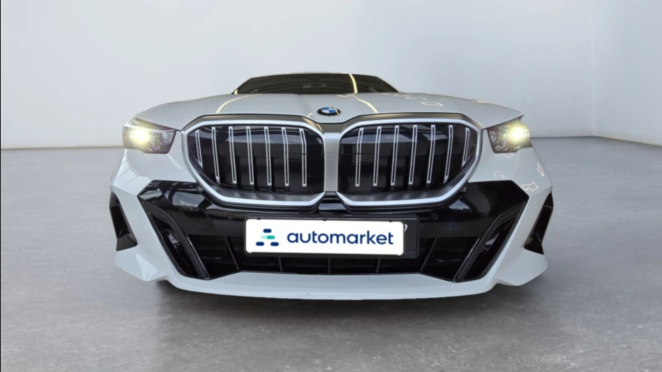 BMW Seria 5 520i mHEV M Sport aut