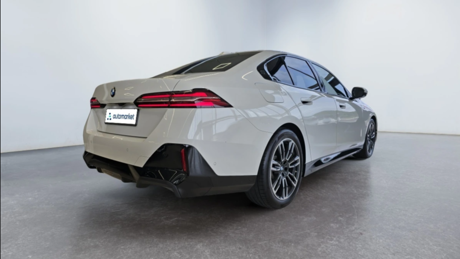 BMW Seria 5 520i mHEV M Sport aut