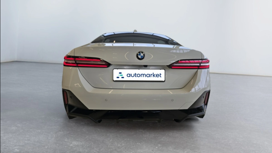 BMW Seria 5 520i mHEV M Sport aut