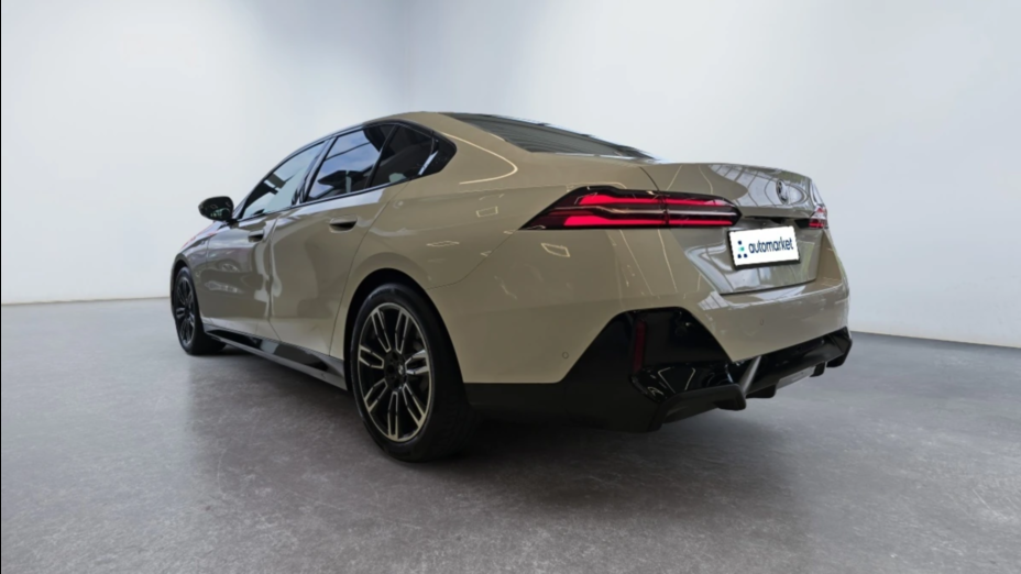 BMW Seria 5 520i mHEV M Sport aut