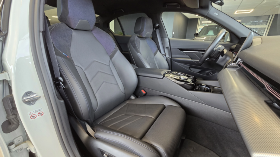 BMW Seria 5 520i mHEV M Sport aut