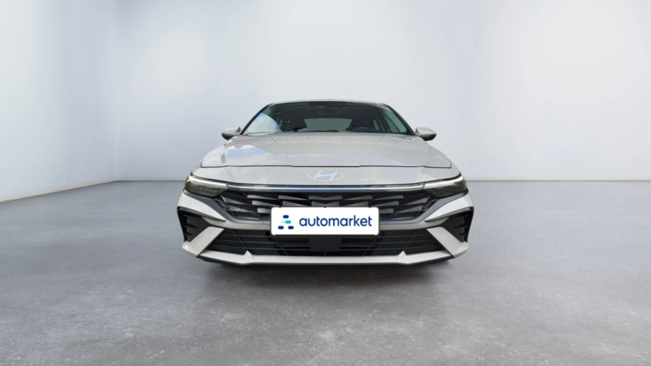 HYUNDAI Elantra Elantra 1.6 Smart CVT