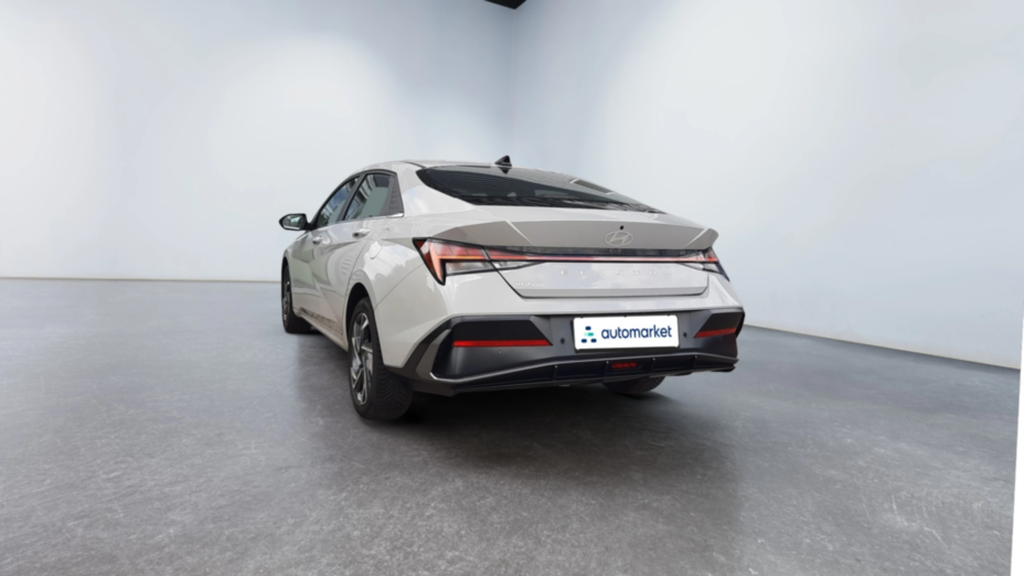 HYUNDAI Elantra Elantra 1.6 Smart CVT