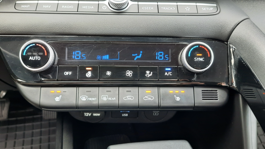 HYUNDAI Elantra Elantra 1.6 Smart CVT
