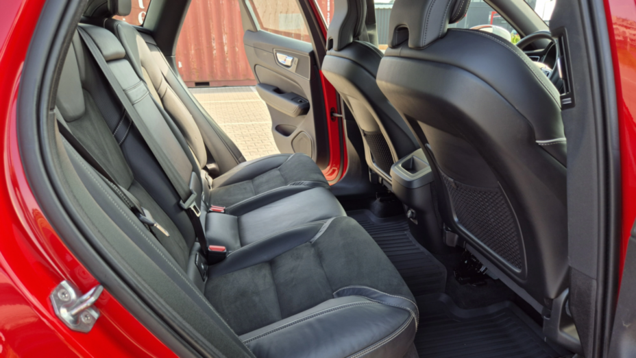 VOLVO XC60 XC60 T4 R-Design aut