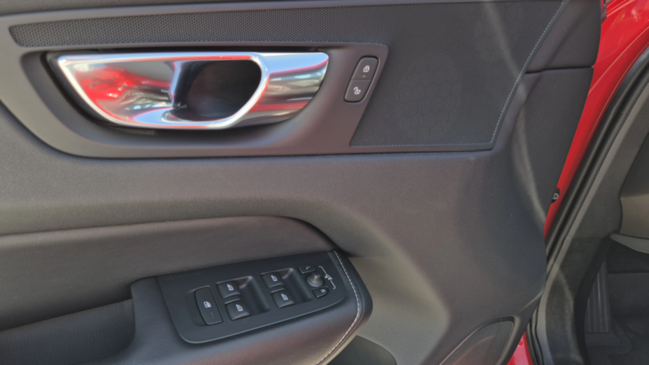 VOLVO XC60 XC60 T4 R-Design aut