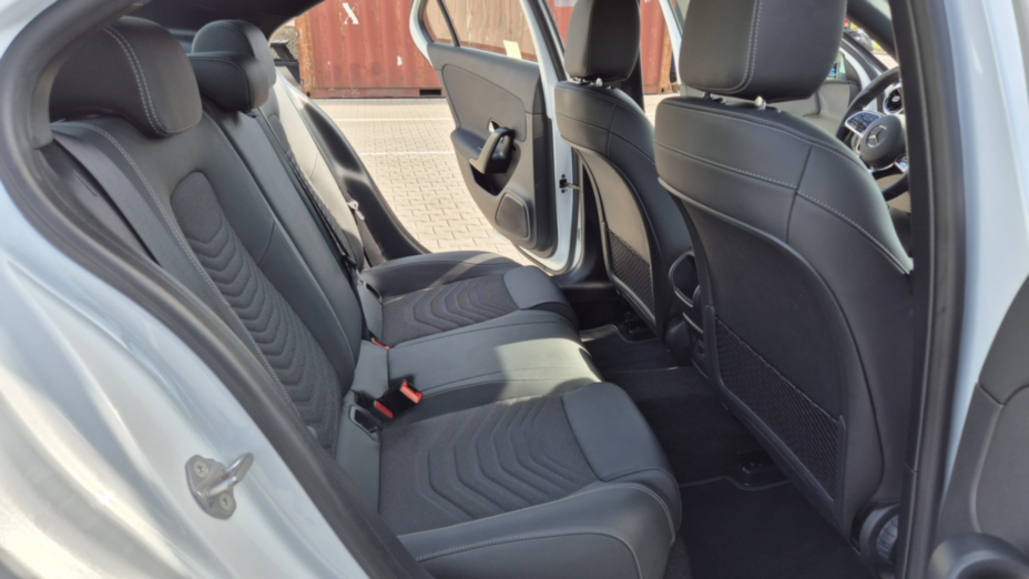 MERCEDES-BENZ A Klasa A 180 Style 7G-DCT