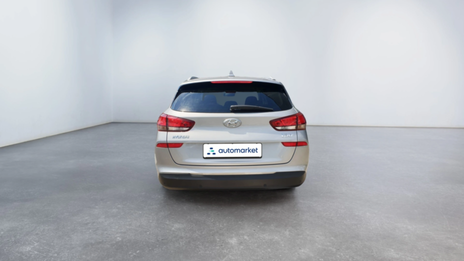 HYUNDAI i30 i30 1.5 DPI Classic +