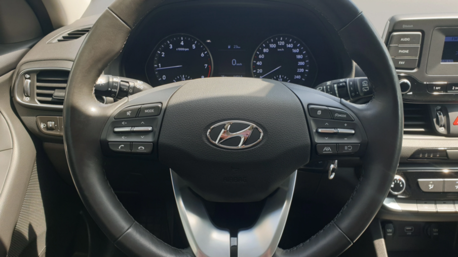 HYUNDAI i30 i30 1.5 DPI Classic +