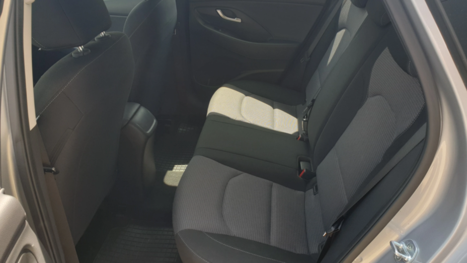 HYUNDAI i30 i30 1.5 DPI Classic +