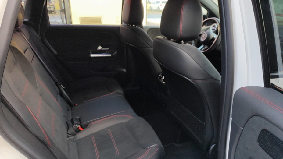 MERCEDES-BENZ B Klasa B 220 4-Matic mHEV AMG Line 8G-DCT