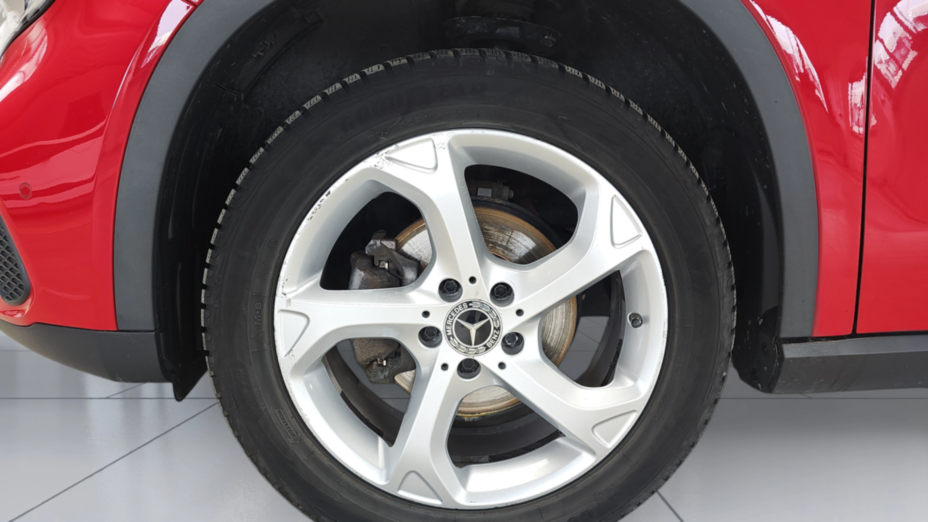 MERCEDES-BENZ GLA GLA 200 7G-DCT Urban