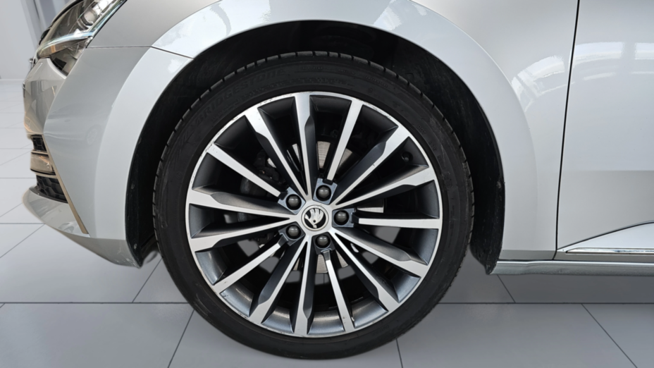 SKODA Superb Superb 2.0 TDI SCR 4x4 L&K DSG