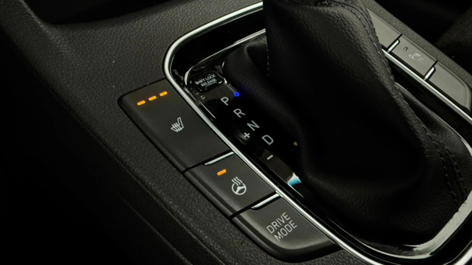 HYUNDAI i30 i30 1.0 T-GDI Smart DCT