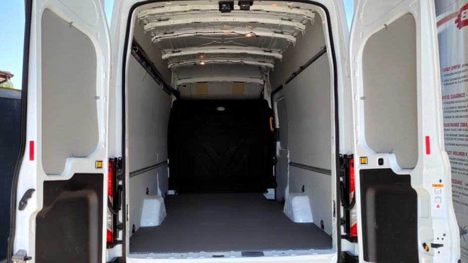 FORD Transit Transit 350 L4H3 RWD Trend