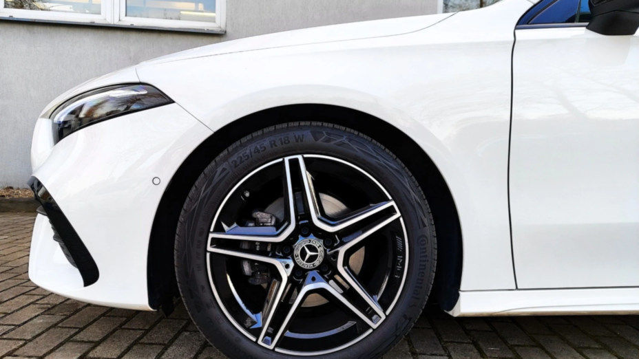 MERCEDES-BENZ A Klasa A 200 AMG Line 7G-DCT