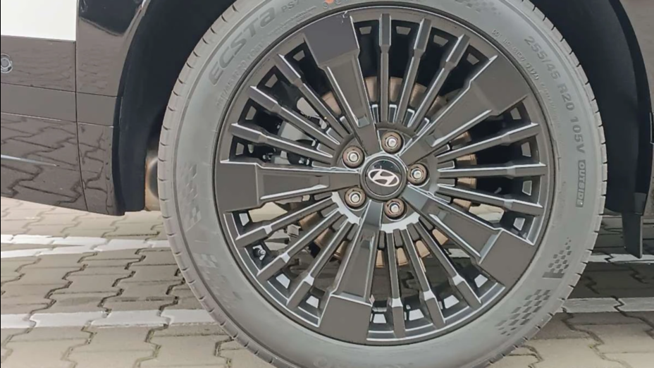HYUNDAI Santa Fe Santa Fe 1.6 T-GDI HEV Calligraphy 4WD aut 6os. Nowy